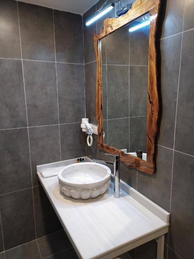 Otel Jakaranda 3*